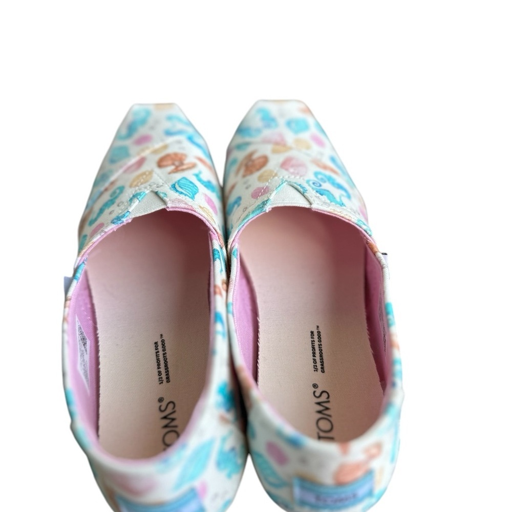 TOMS Women's Alpargata Natural Seashell Print Slip Ons - Picture 11 of 12